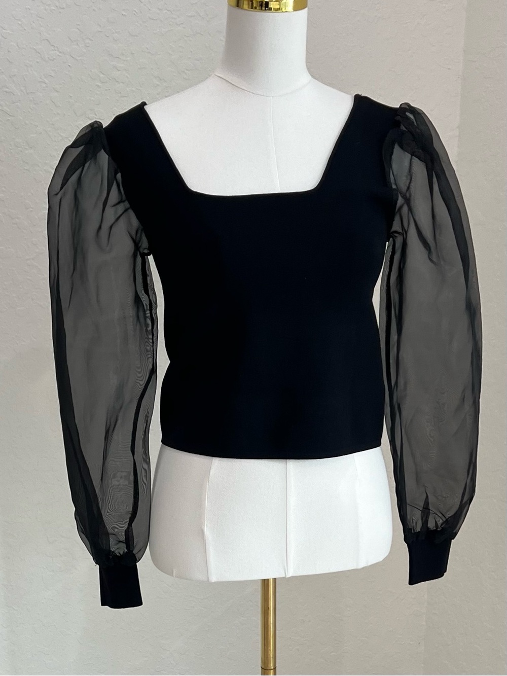 House Of Harlow 1960 Medium